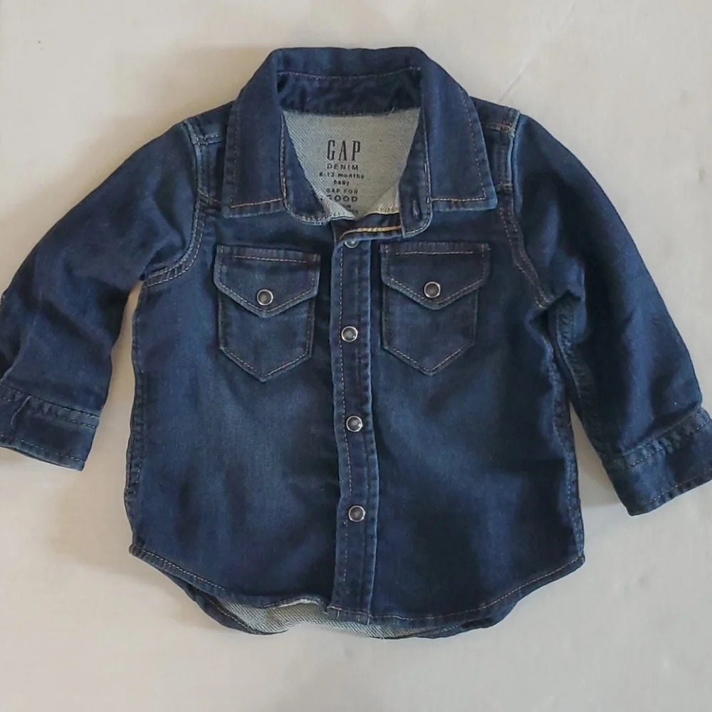 Gap denim button up top